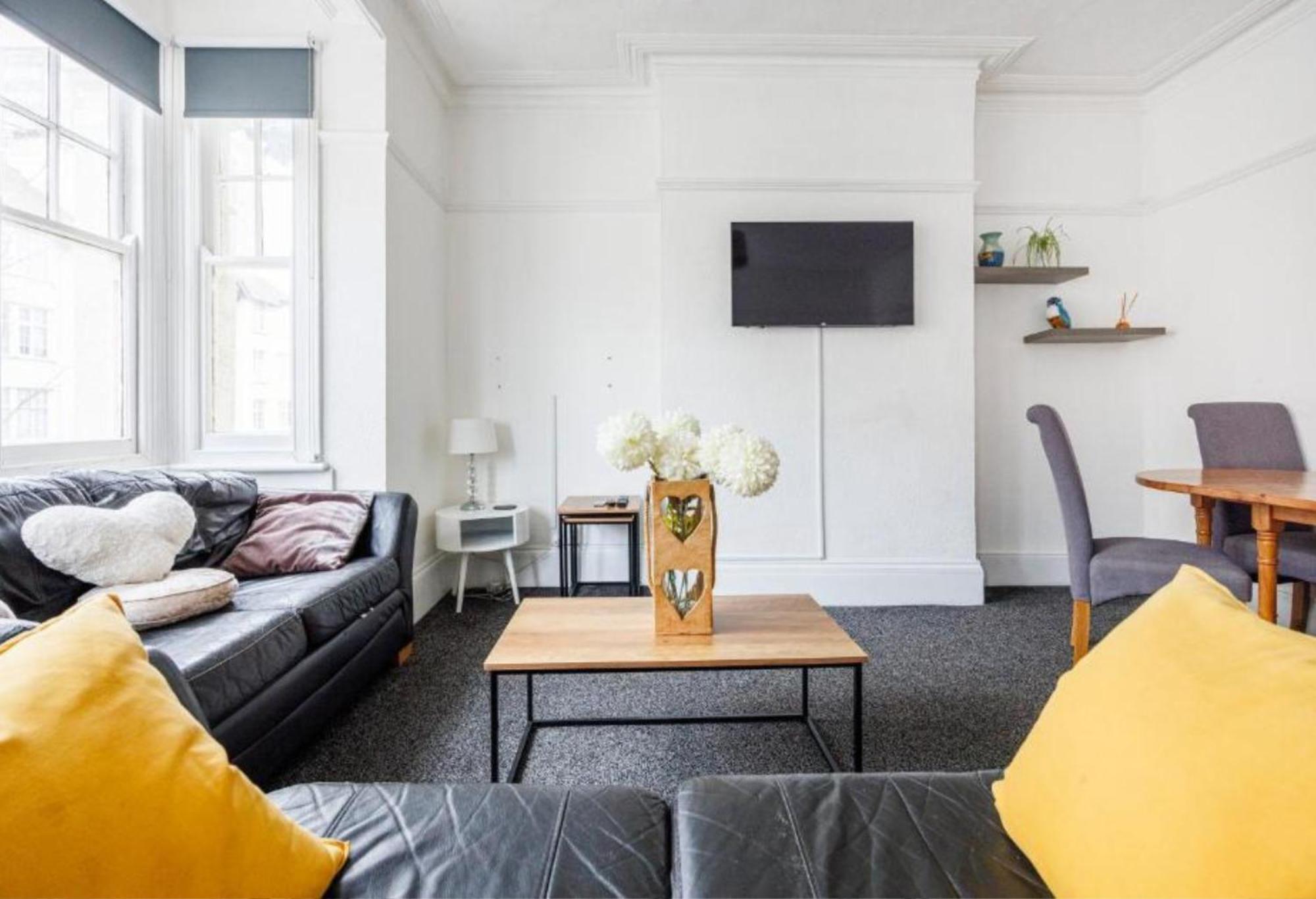 Charming & Sunny 2Br - City Centre Nr The Beach & High St By Everhome Ltd เซาเทนด์ ออน ซี ภายนอก รูปภาพ